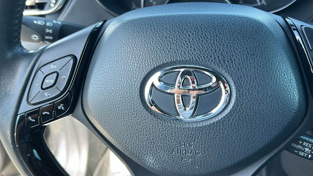 Thumbnail: 2021 Toyota C-HR - 26