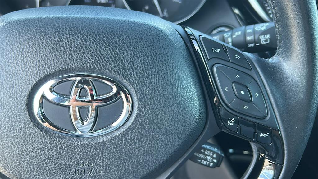 Thumbnail: 2021 Toyota C-HR - 27