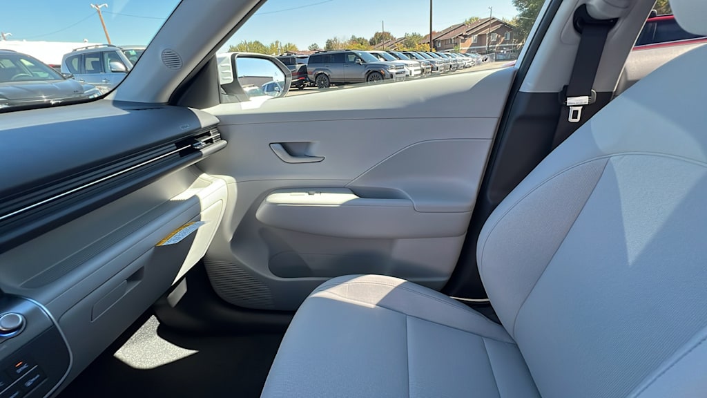 2025 Hyundai Kona SEL 27
