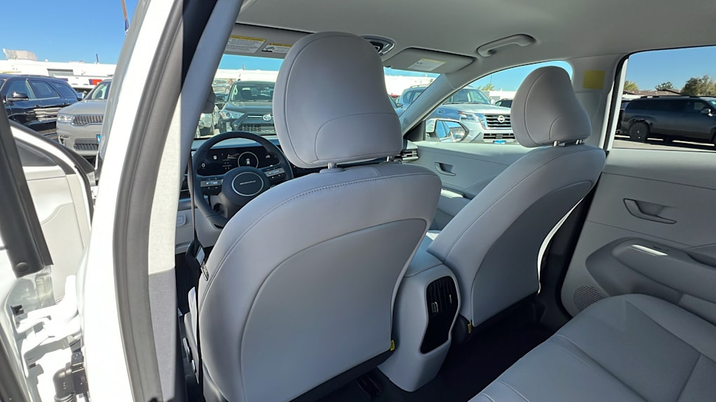 2025 Hyundai Kona SEL 13