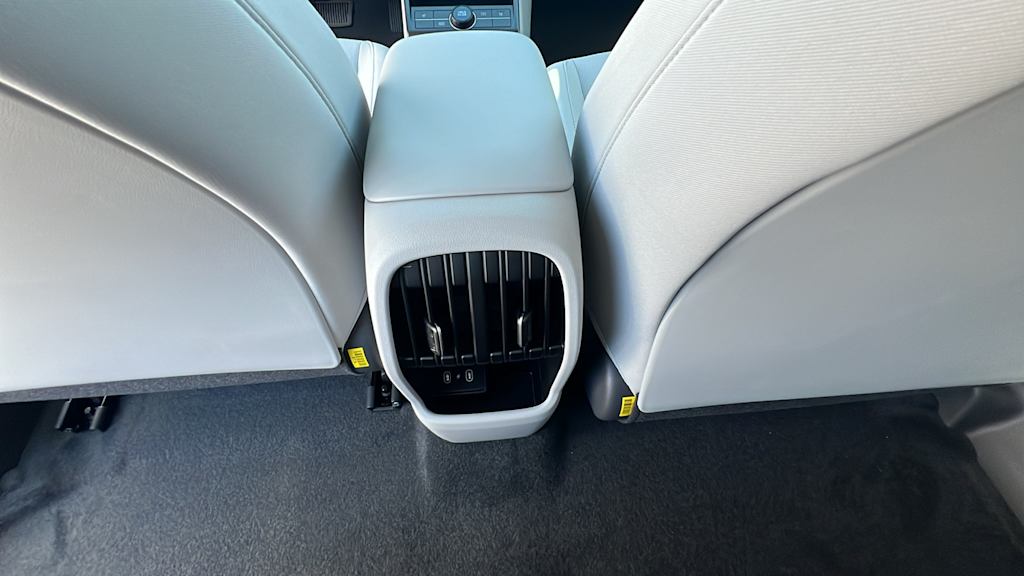 2025 Hyundai Kona SEL 24