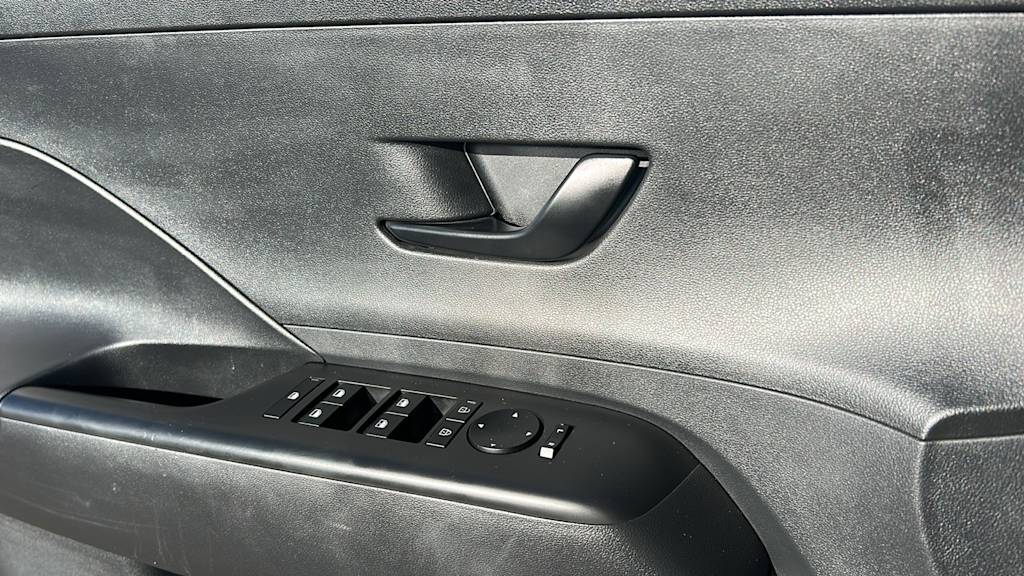 Thumbnail: 2024 Hyundai Kona - 28