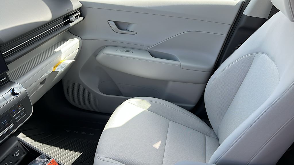 2025 Hyundai Kona SEL 11