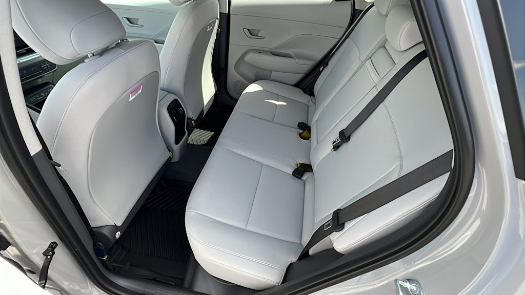 2025 Hyundai Kona SEL 12