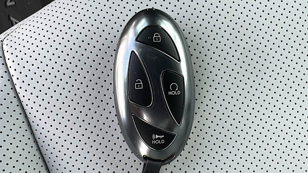 2025 Hyundai Kona Limited 17