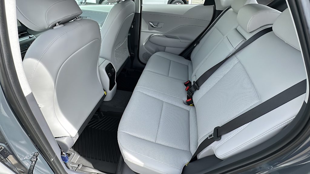 2025 Hyundai Kona Limited 12