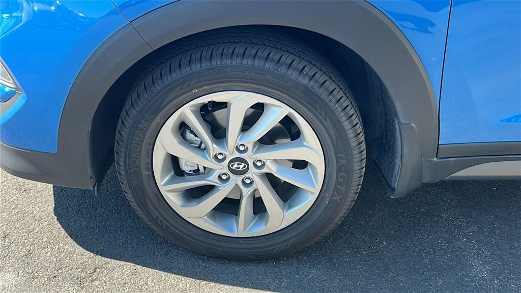 Thumbnail: 2016 Hyundai Tucson - 7