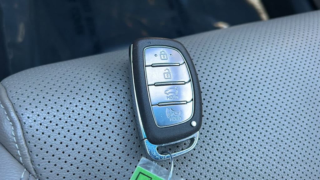 Thumbnail: 2019 Hyundai Tucson - 16