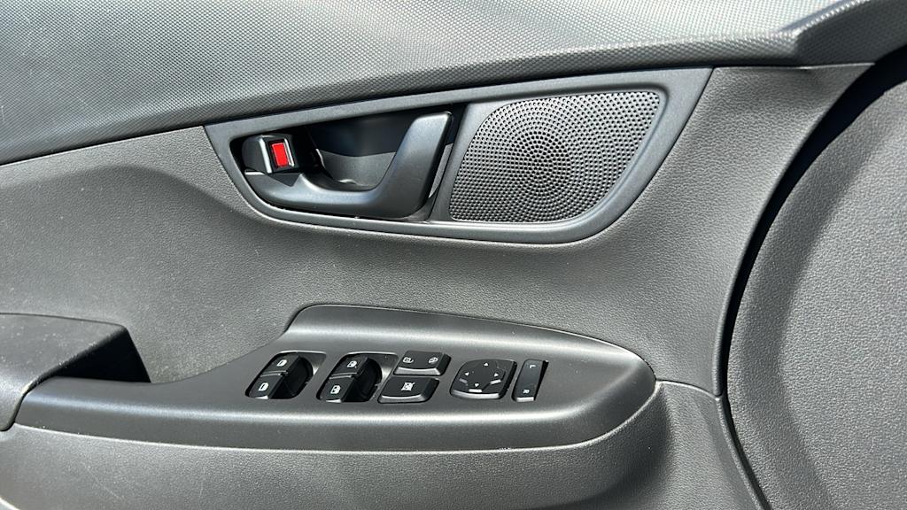 Thumbnail: 2023 Hyundai Kona - 27