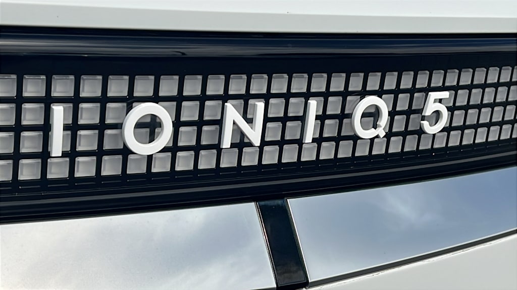 Thumbnail: 2023 Hyundai Ioniq 5 - 30