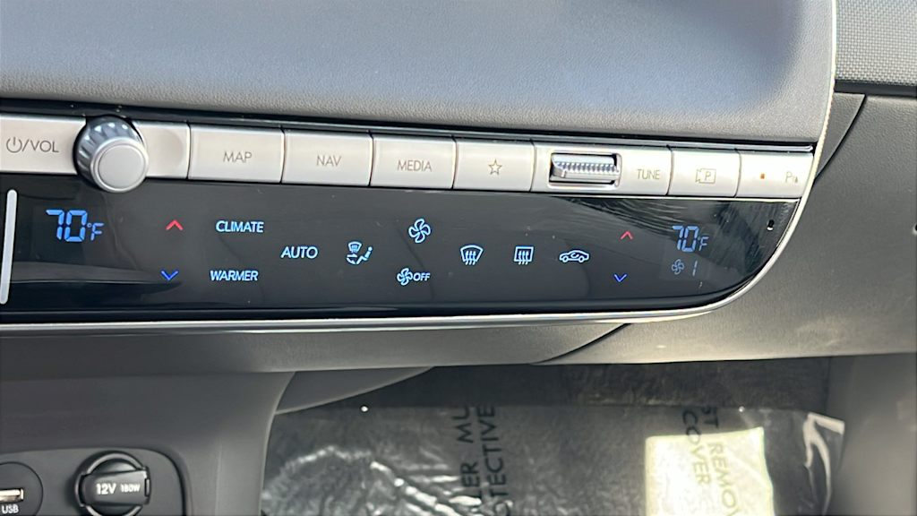 Thumbnail: 2023 Hyundai Ioniq 5 - 18