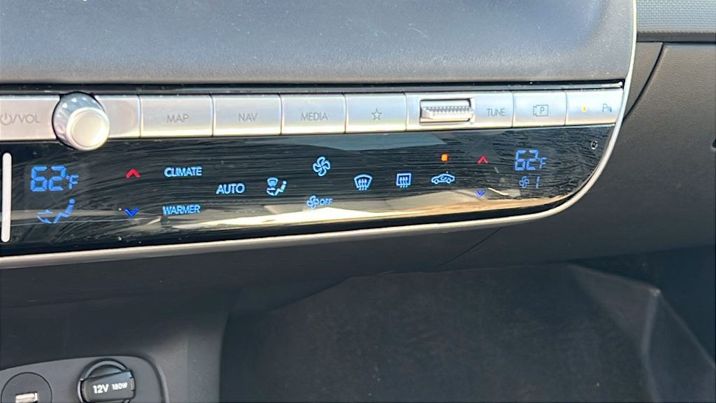 Thumbnail: 2023 Hyundai Ioniq 5 - 15