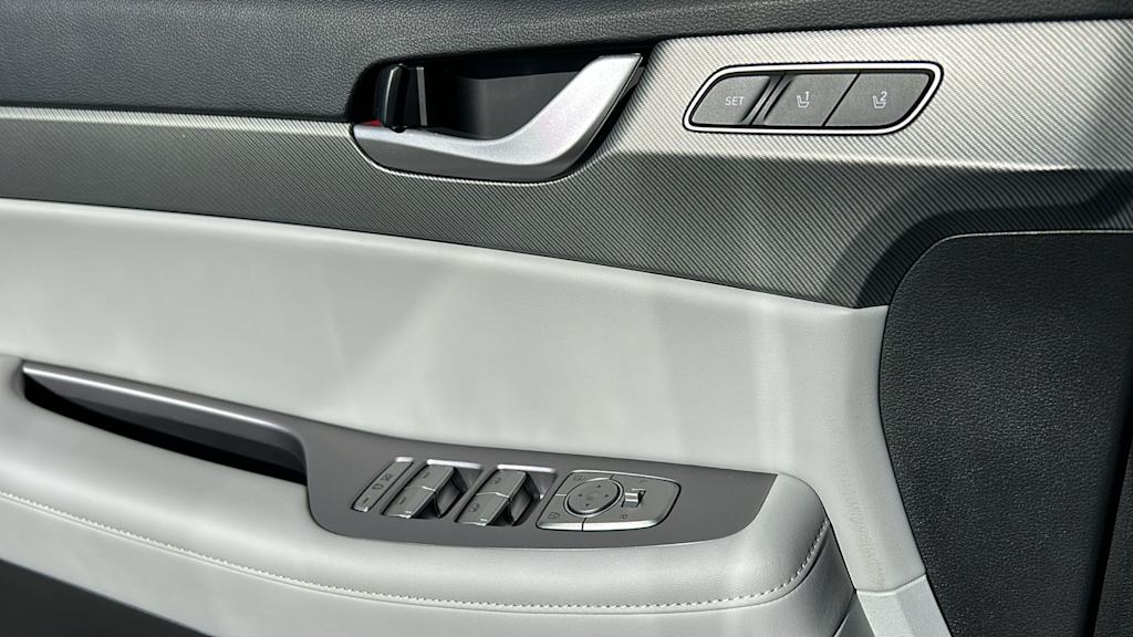 Thumbnail: 2024 Hyundai Palisade - 26