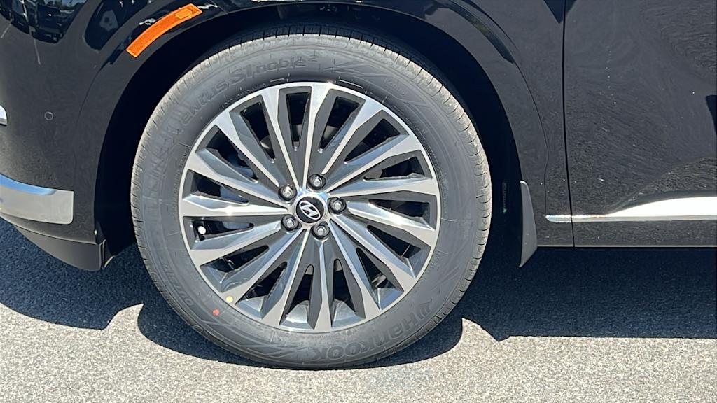 Thumbnail: 2025 Hyundai Palisade - 29