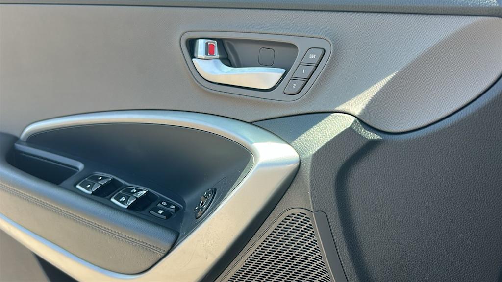 Thumbnail: 2019 Hyundai Santa Fe - 21