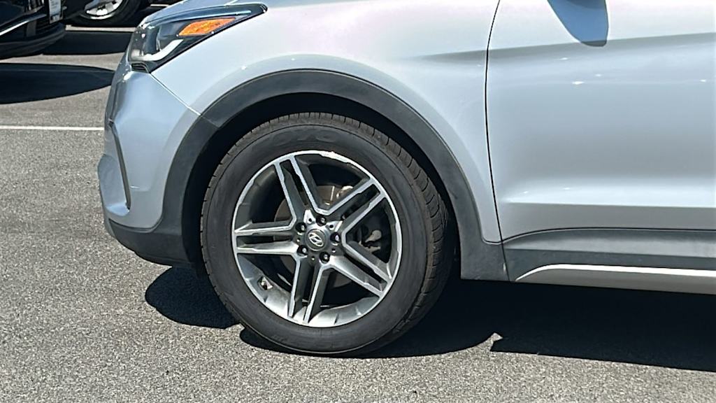 Thumbnail: 2019 Hyundai Santa Fe - 7