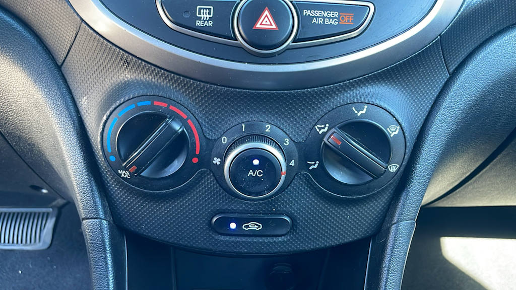 Thumbnail: 2017 Hyundai Accent - 22