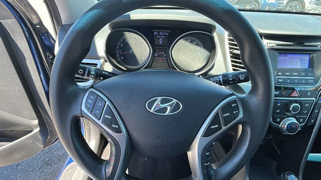 Thumbnail: 2013 Hyundai Elantra - 9
