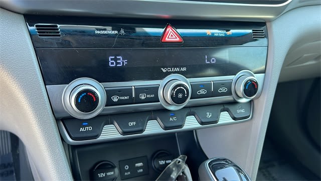2020 Hyundai Elantra Value Edition 23