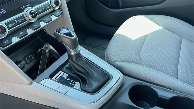2020 Hyundai Elantra Value Edition 15