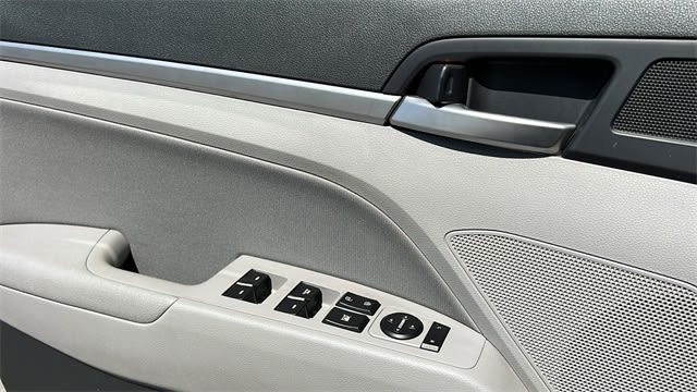2020 Hyundai Elantra Value Edition 7