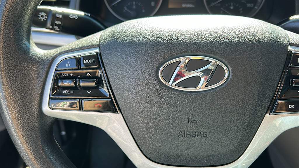 Thumbnail: 2018 Hyundai Elantra - 19