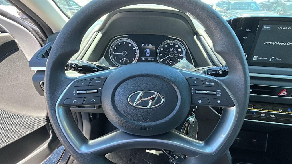 Thumbnail: 2023 Hyundai Sonata - 8