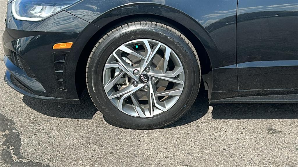 Thumbnail: 2023 Hyundai Sonata - 8