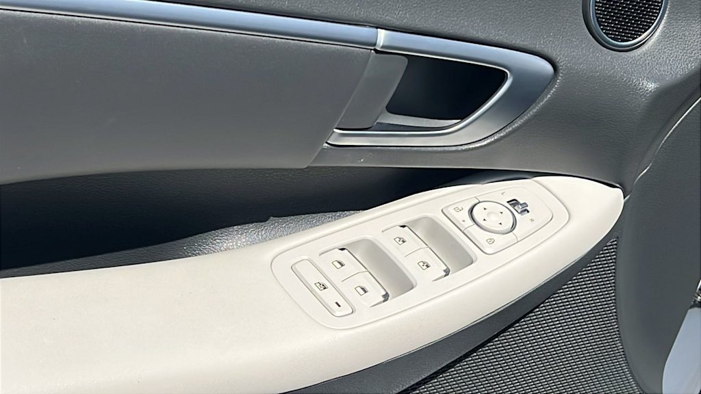 Thumbnail: 2025 Hyundai Sonata - 28