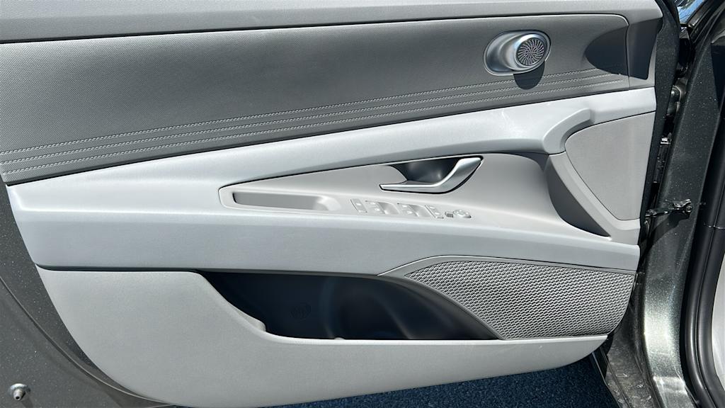 Thumbnail: 2026 Hyundai Elantra - 27