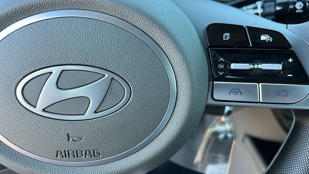 Thumbnail: 2024 Hyundai Elantra - 24