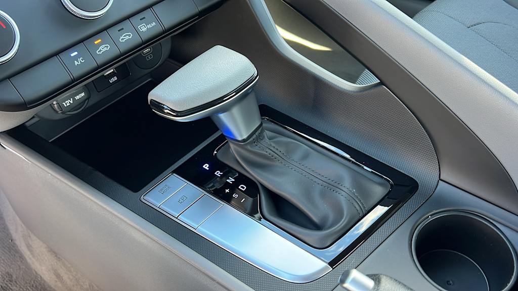 Thumbnail: 2026 Hyundai Elantra - 15