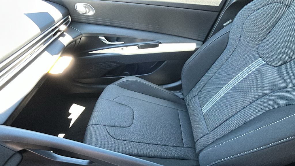 Thumbnail: 2026 Hyundai Elantra - 9