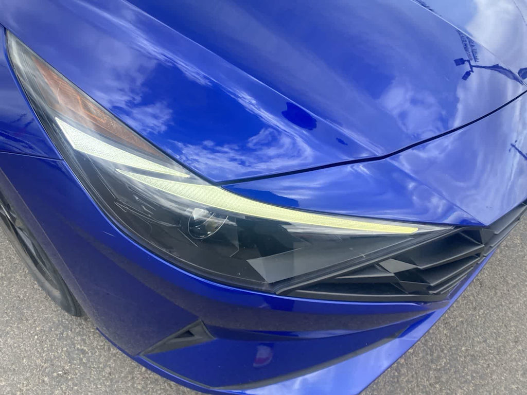 Thumbnail: 2023 Hyundai Elantra - 17