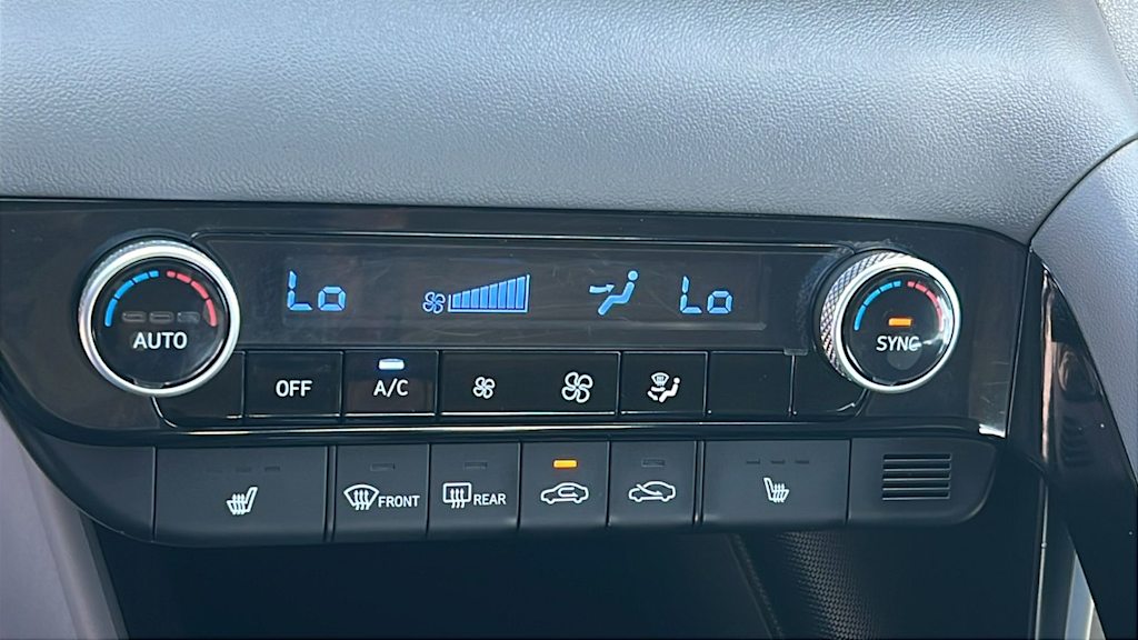 Thumbnail: 2022 Hyundai Elantra - 21