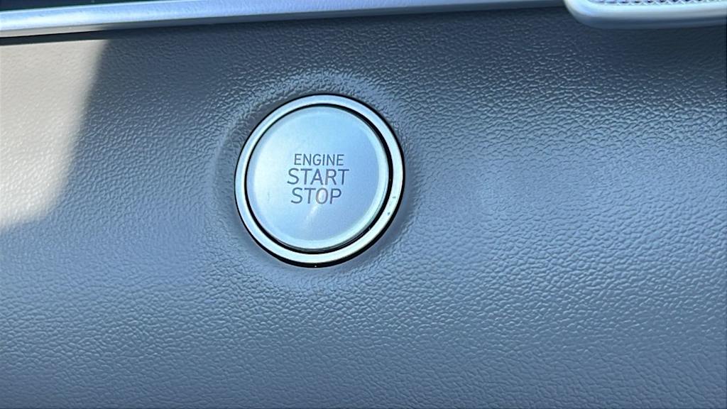 Thumbnail: 2022 Hyundai Elantra - 23