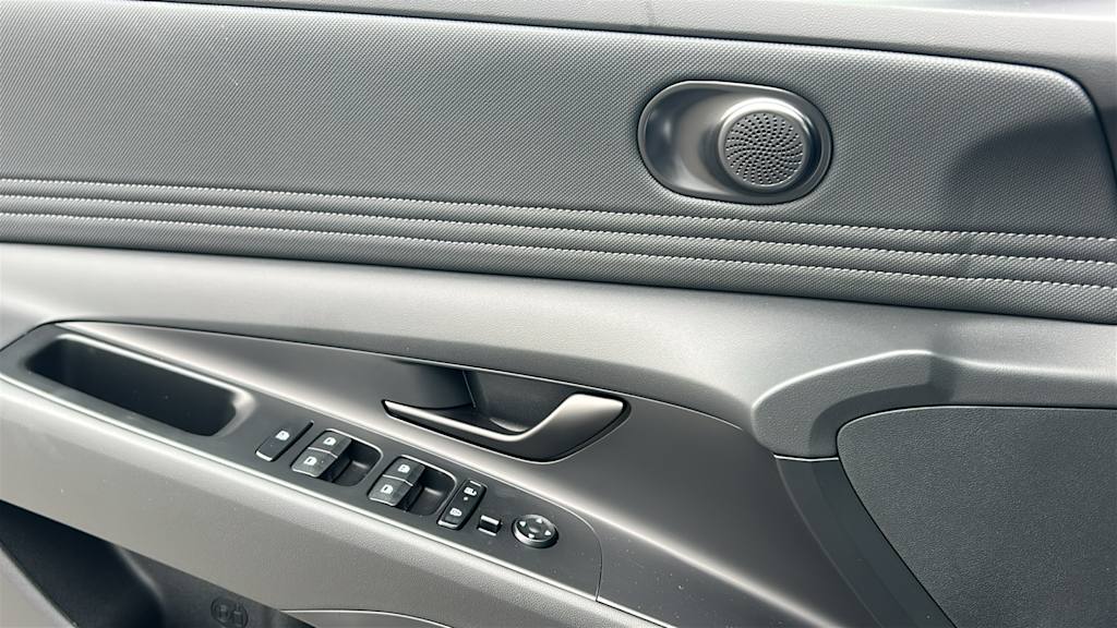 Thumbnail: 2026 Hyundai Elantra - 26