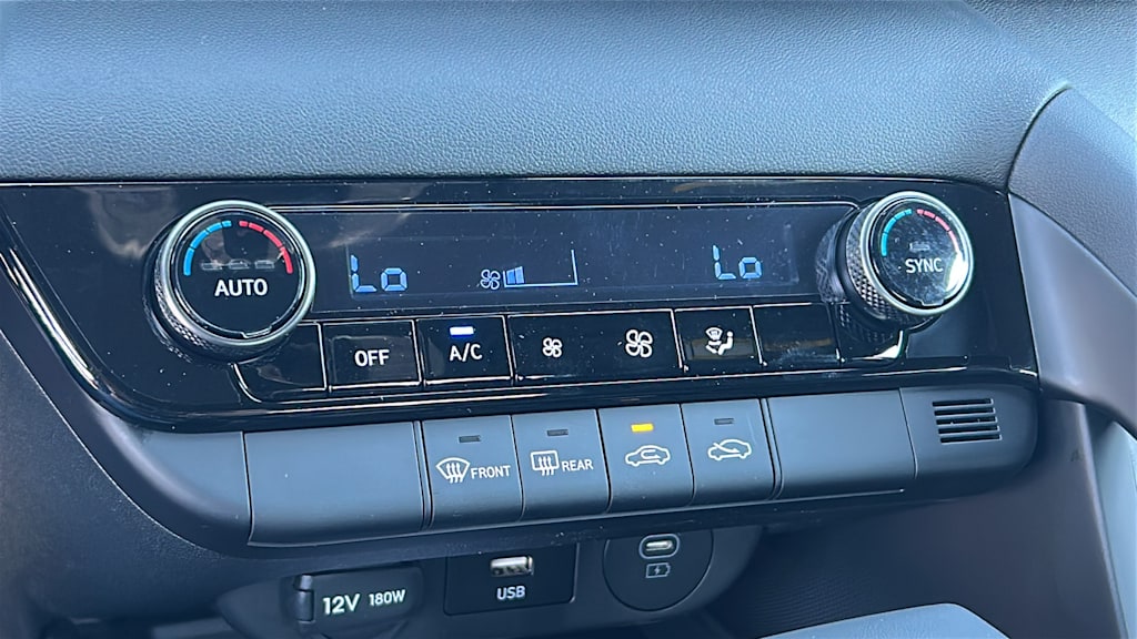 Thumbnail: 2026 Hyundai Elantra - 22