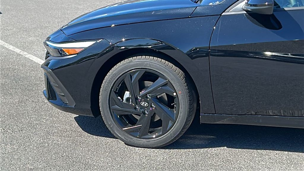 Thumbnail: 2026 Hyundai Elantra - 8
