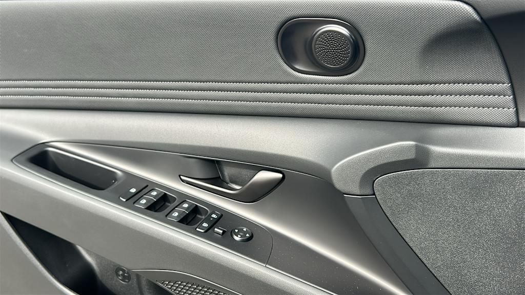 Thumbnail: 2026 Hyundai Elantra - 27