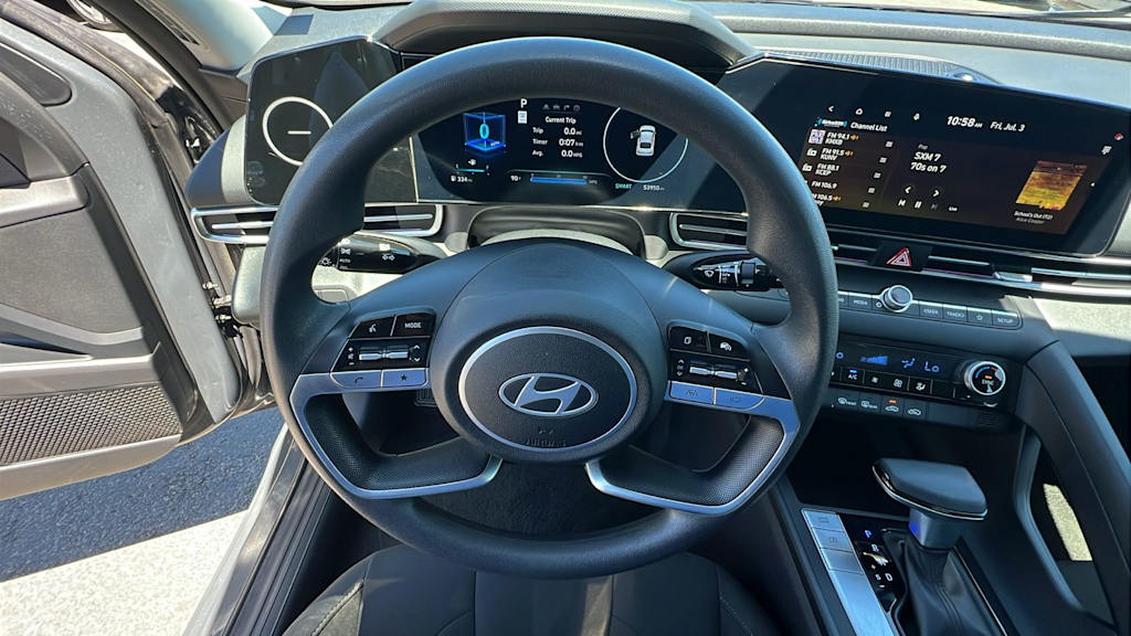 Thumbnail: 2024 Hyundai Elantra - 9