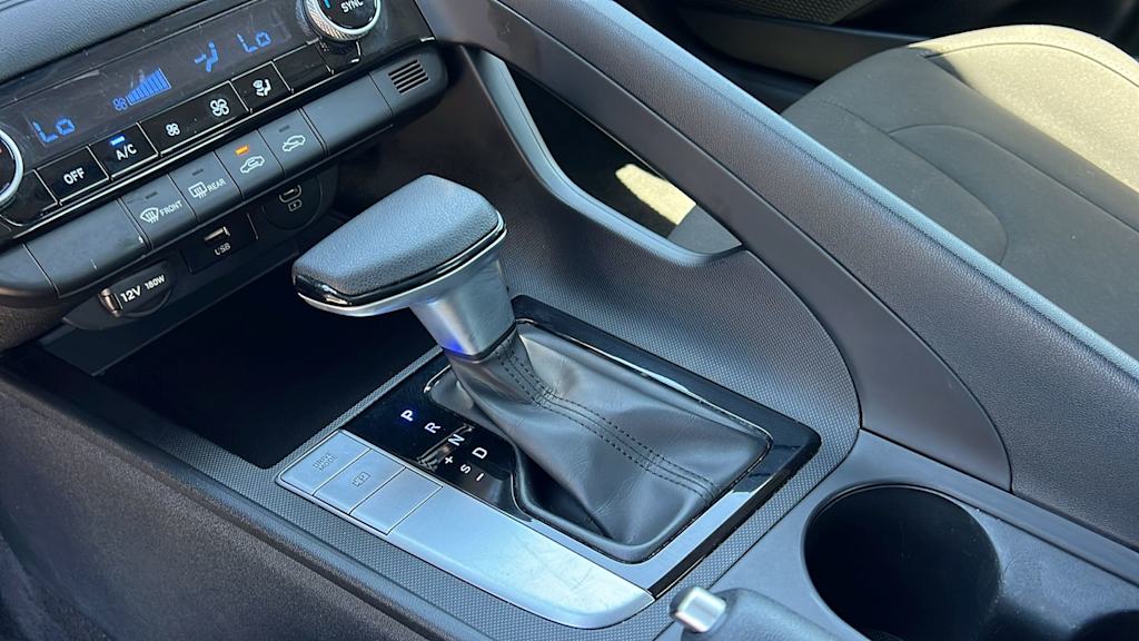 Thumbnail: 2024 Hyundai Elantra - 15