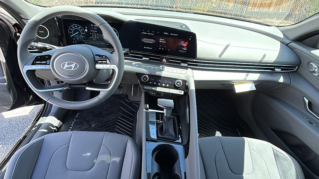 Thumbnail: 2025 Hyundai Elantra - 13