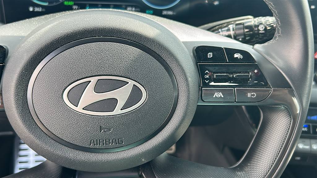 Thumbnail: 2025 Hyundai Elantra - 21