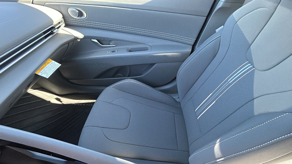 Thumbnail: 2026 Hyundai Elantra - 10