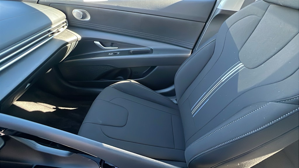 Thumbnail: 2026 Hyundai Elantra - 11