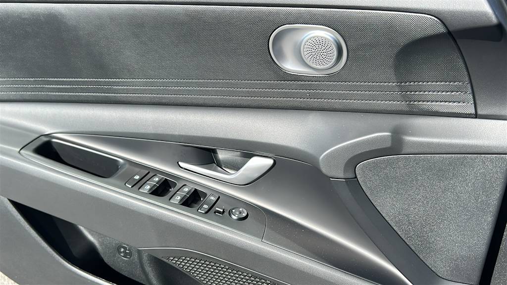 Thumbnail: 2026 Hyundai Elantra - 26