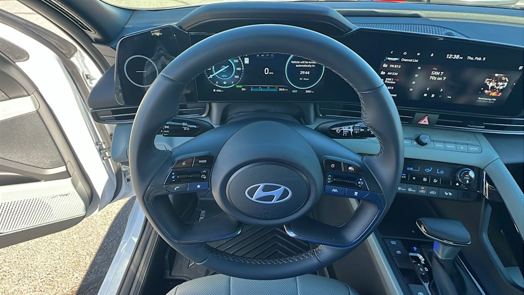 Thumbnail: 2025 Hyundai Elantra - 8