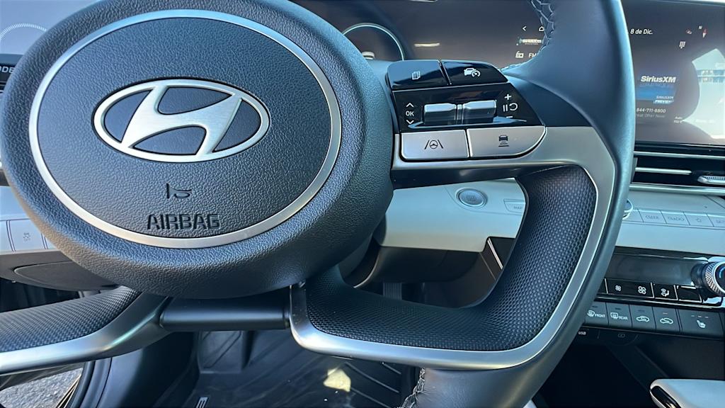 Thumbnail: 2025 Hyundai Elantra - 25