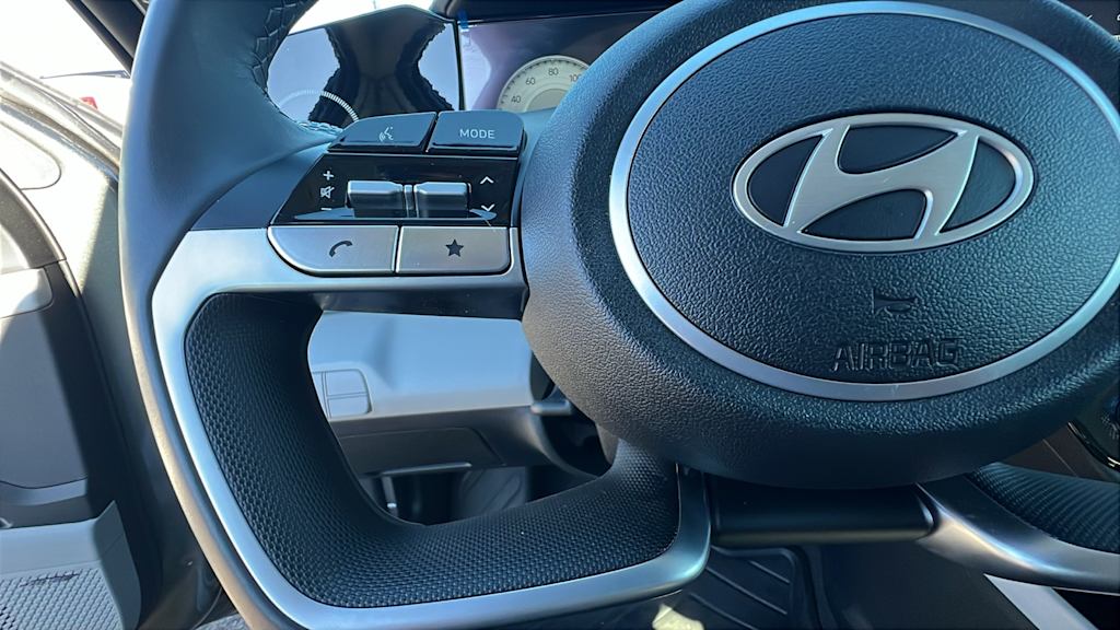 Thumbnail: 2025 Hyundai Elantra - 24